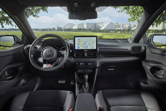 TOYOTA Yaris 1.5 HYBRID Trend